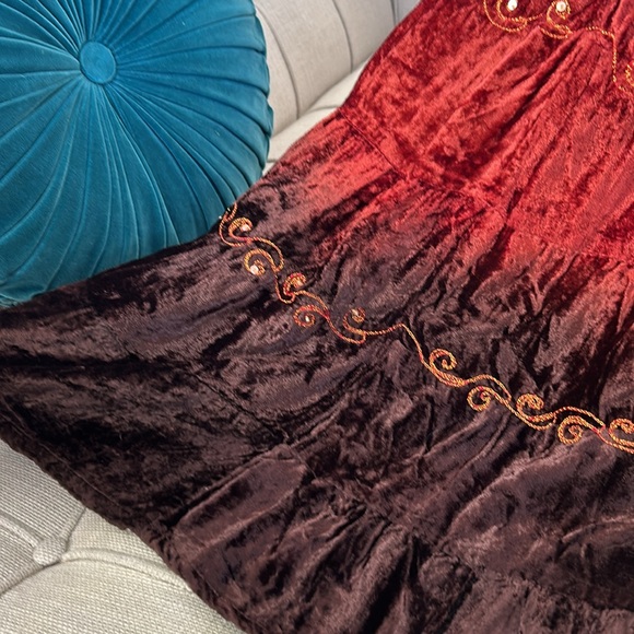 Incredible Velvet Tiered Skirt, Vintage India - Picture 5 of 16